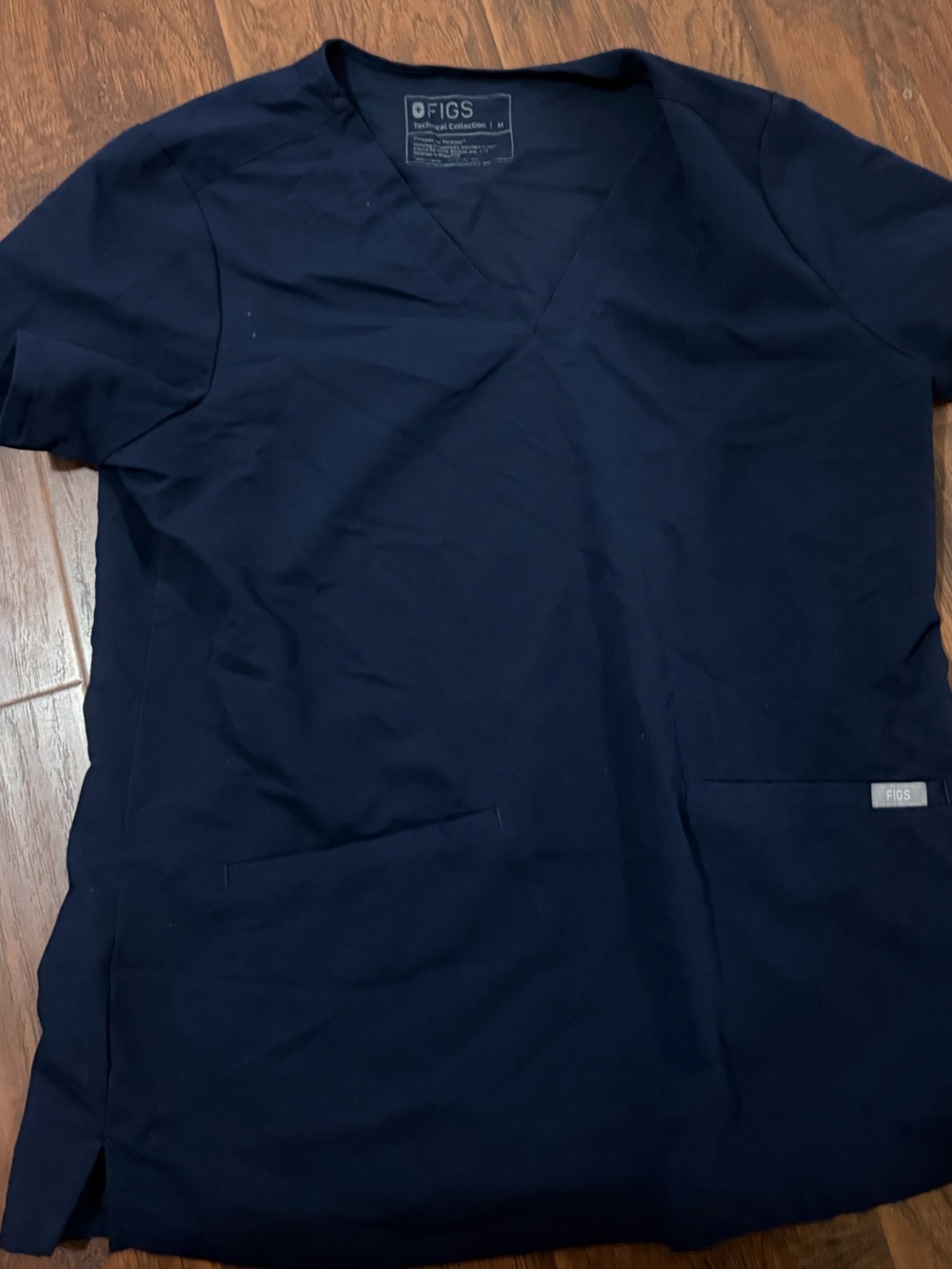 Figs Women’s Short-Sleeve Scrub Top in Navy